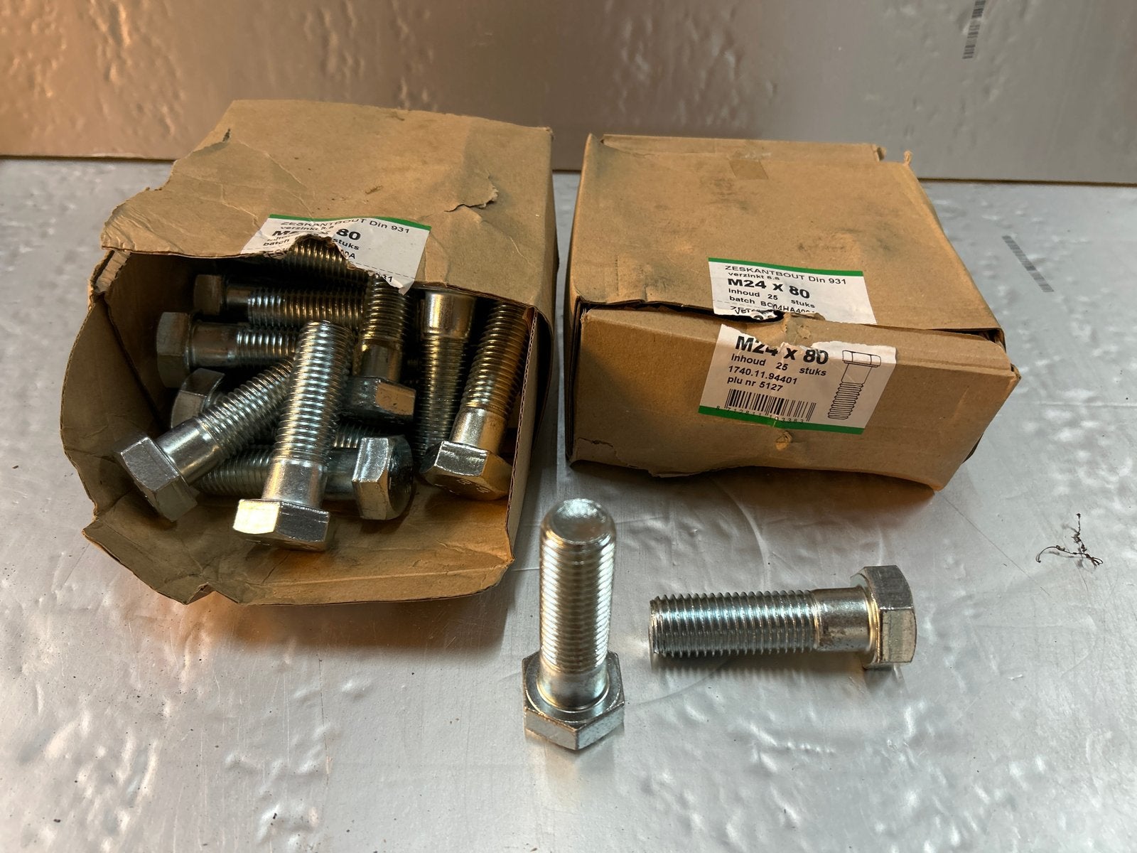 Zeskantbouten M24 x 80 DIN 931 - 375 stuks, Doe-het-zelf en Verbouw, IJzerwaren en Bevestigingsmiddelen, Nieuw, Bouten of Moeren