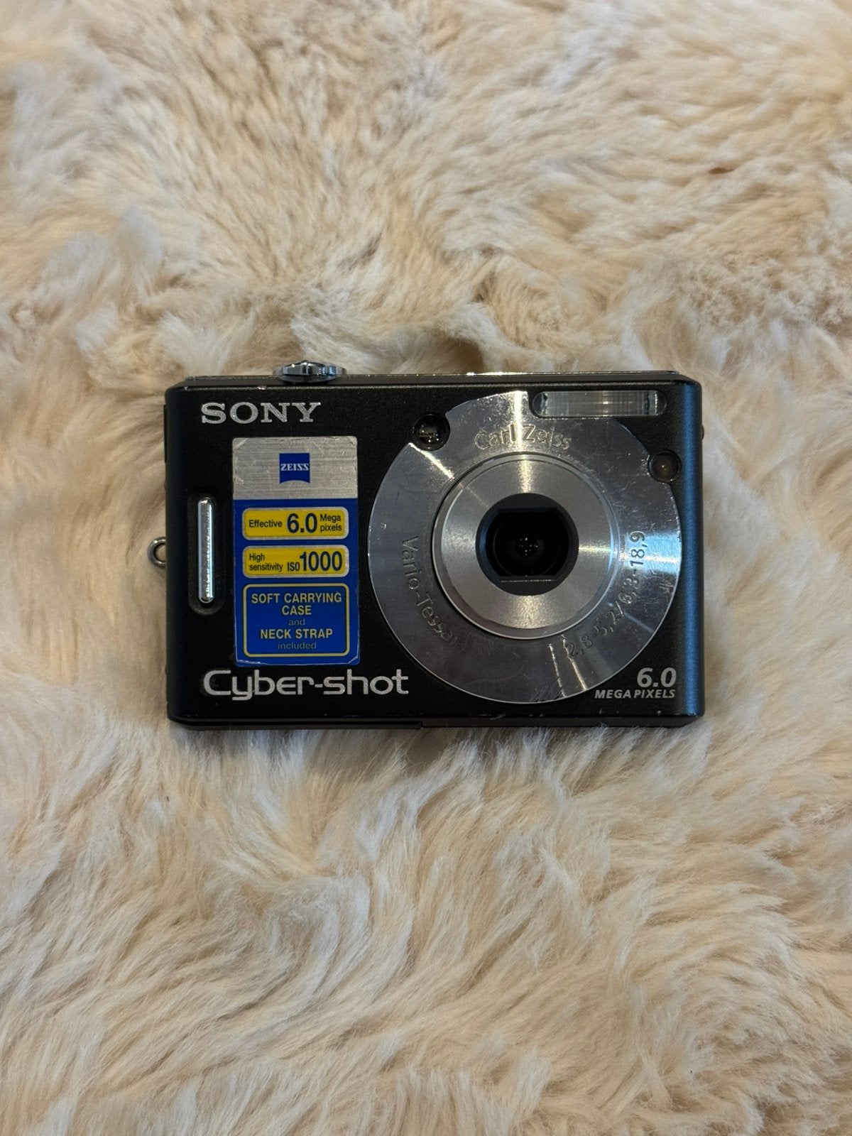 Sony Cyber-shot DSC-W40, Accu, Ophalen of Verzenden, Zo goed als nieuw, Compactcamera