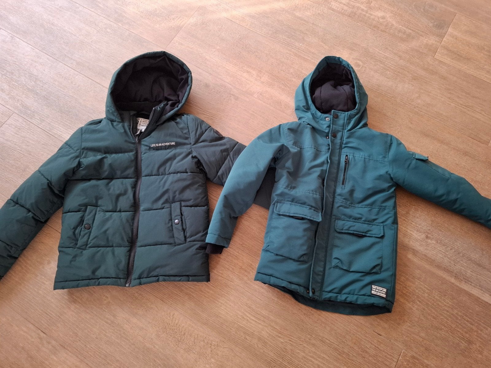 2 dikke winterjassen Wibra maat 146/152, Ophalen of Verzenden