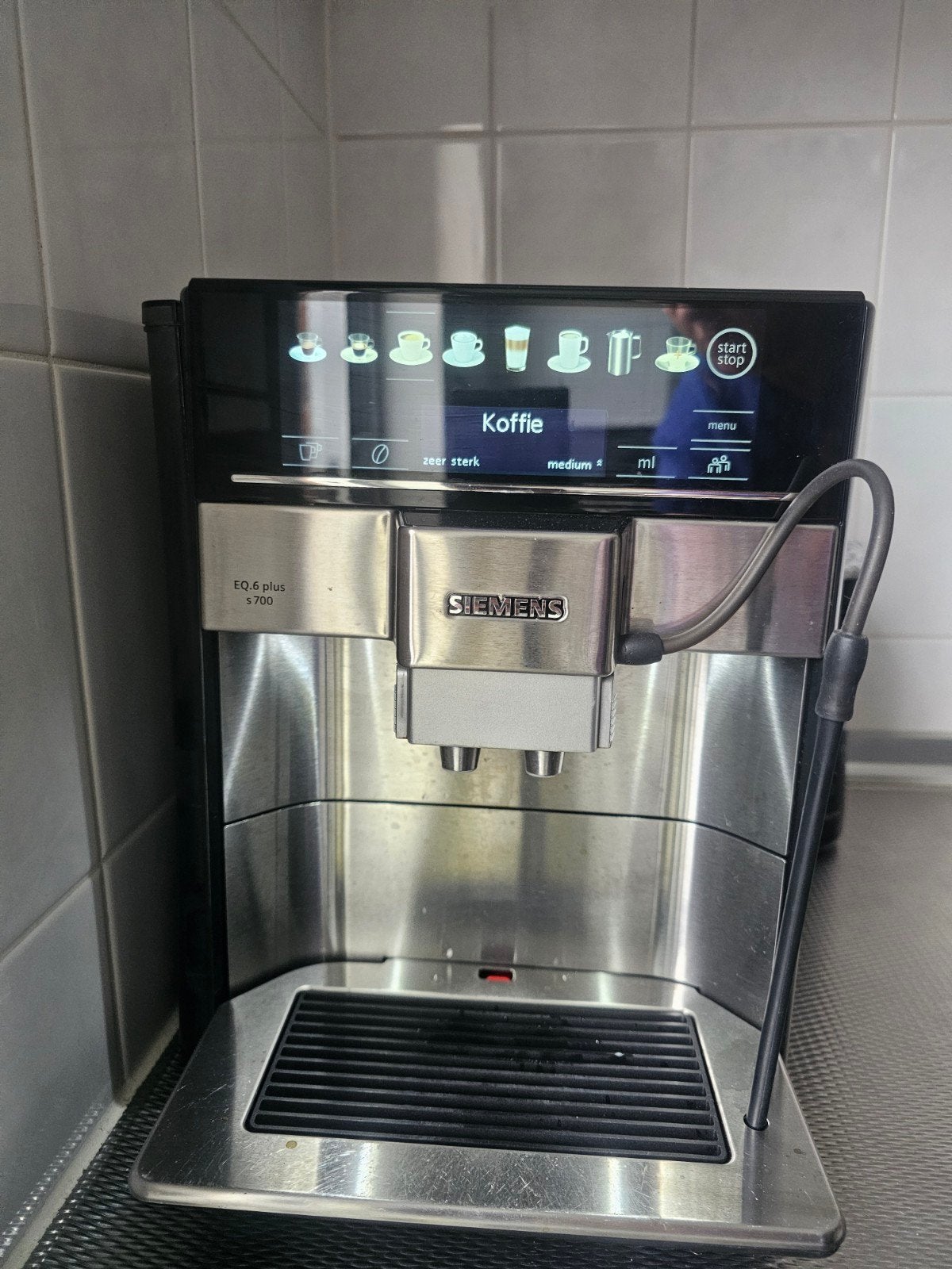 Siemens EQ.6 Plus S700, prachtig apparaat,altijd onderhouden, Ophalen, Espresso apparaat, Koffiebonen, Zo goed als nieuw
