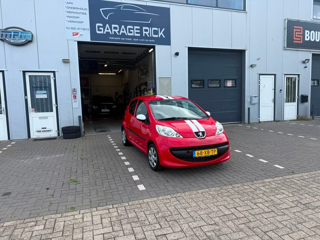Peugeot 107 **NWE APK**LEUKE AUTO**, Voorwielaandrijving, Stof, Zwart, 4 stoelen