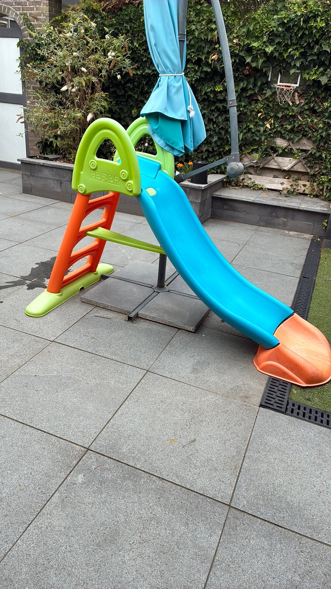Stevige kinder(water)glijbaan van Merk Feber, Ophalen, Gebruikt, Glijbaan