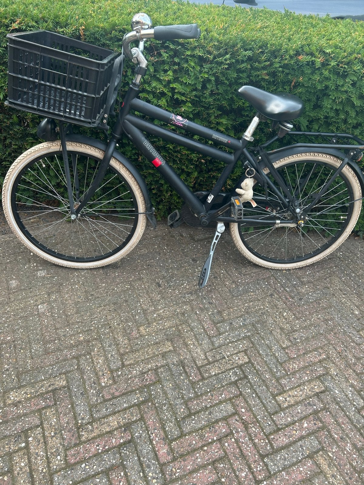 Zwarte batavus jongensfiets 24 inch met kratje, Ophalen, Gebruikt, 20 inch of meer