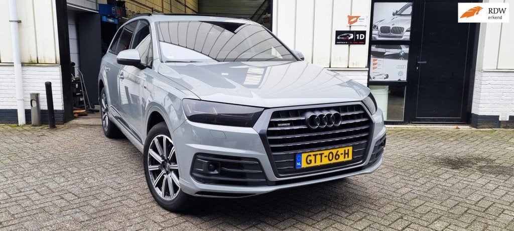 Audi Q7 3.0 TDI quattro S Line/ Panoramadak/ Nardo Grey, Auto's, Audi, Automaat, Gebruikt, Automatische klimaatregeling, Leder