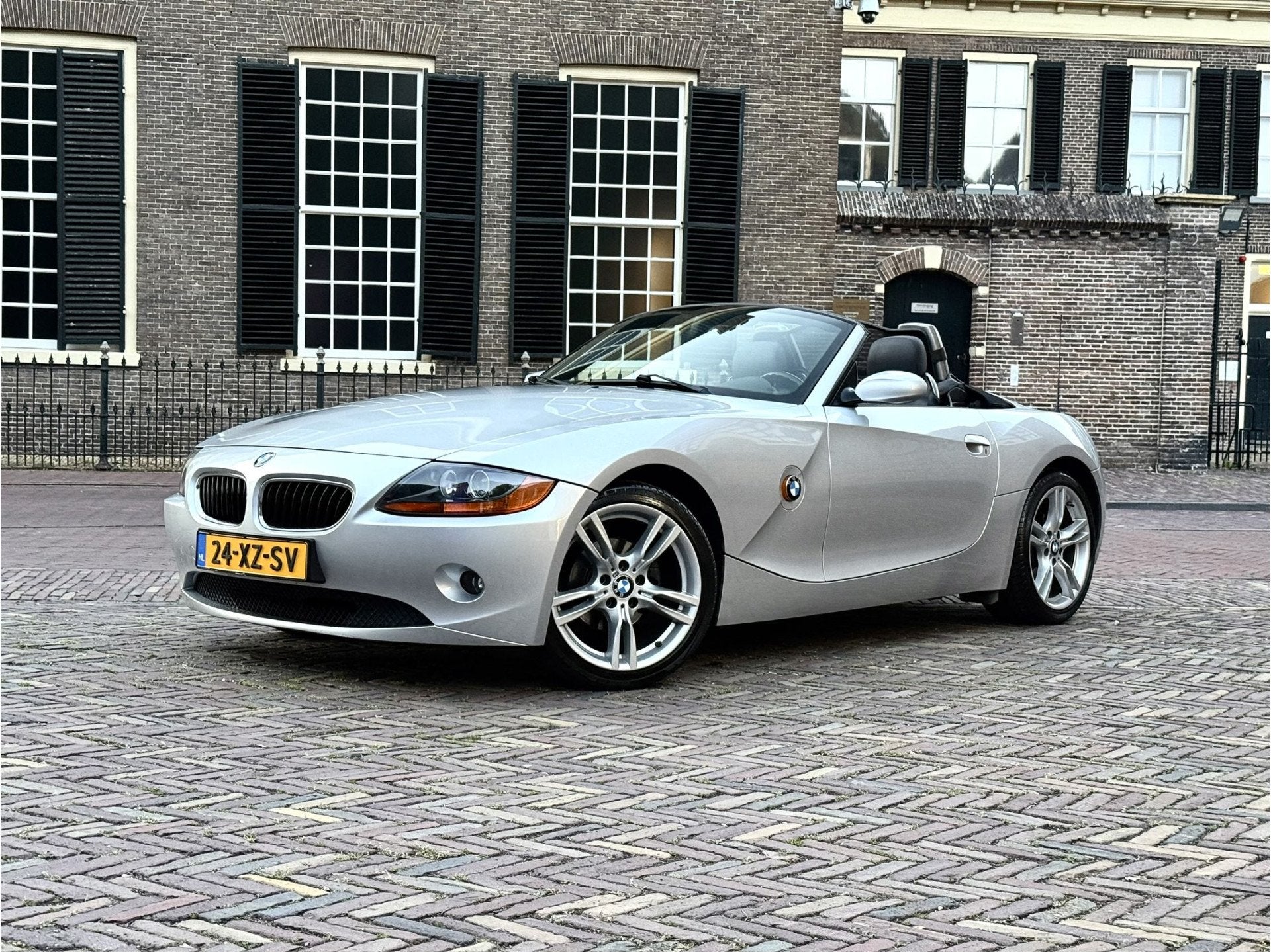 BMW Z4 [E85] 2.5i S Aut. Executive l Cruise l Navigatie l Bl, Automaat, Achterwielaandrijving, Gebruikt, Zwart