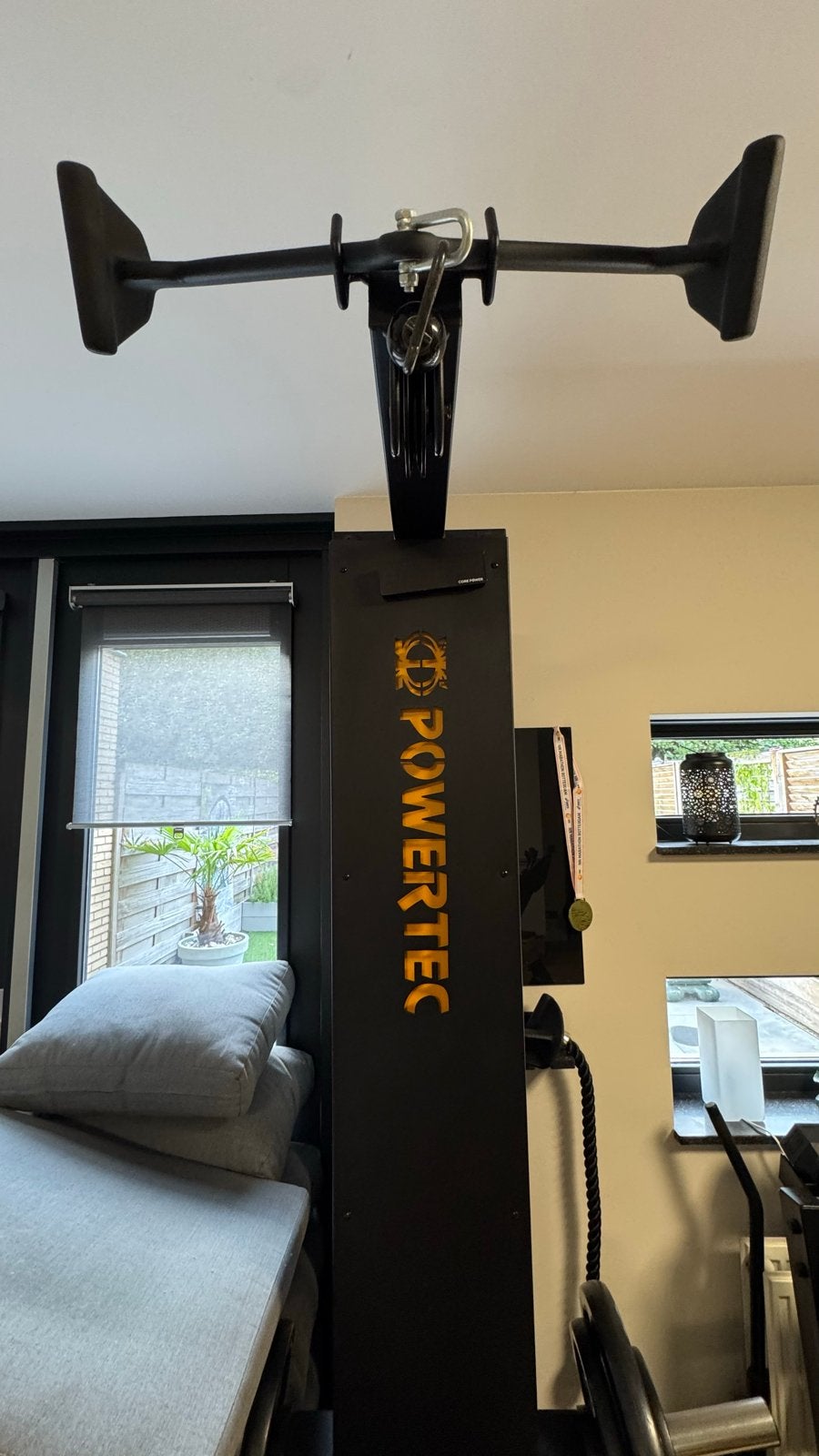 Foto 7 van Home gym/ complete homegym met alles erop en eraan.