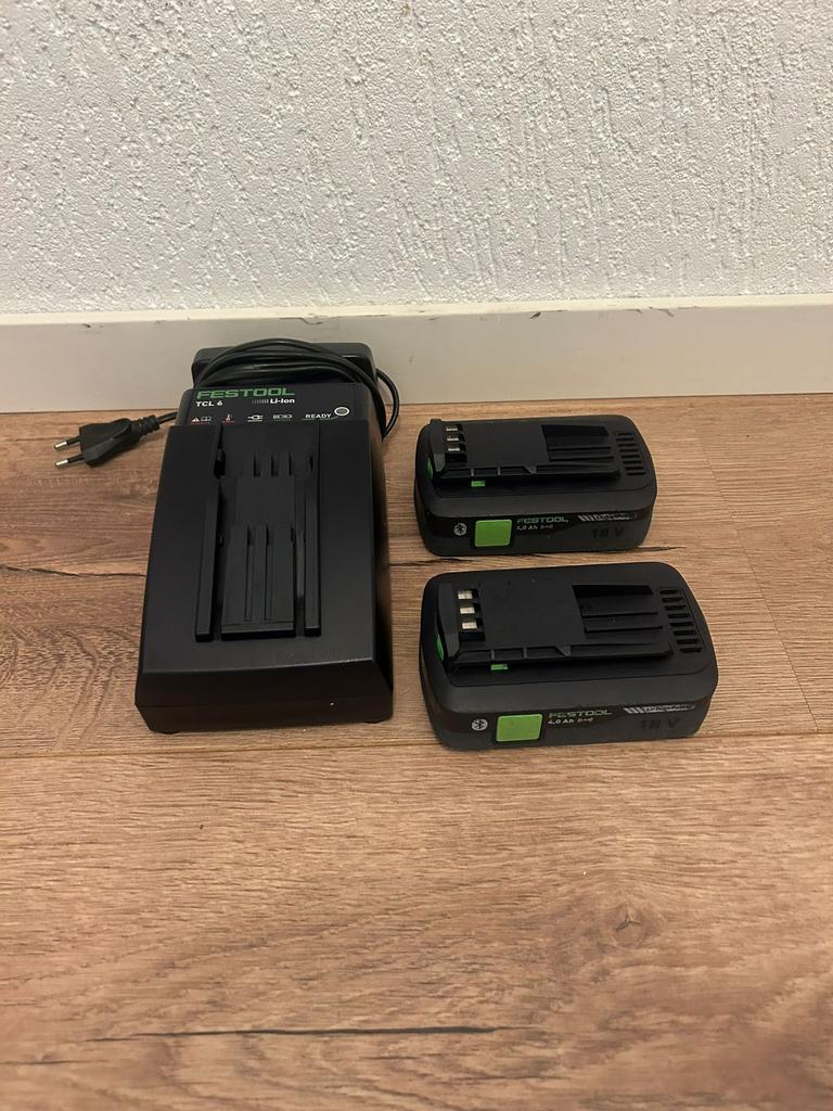 Festool TCL 6 snellader met 2 4,0ah accu’s, Doe-het-zelf en Verbouw, Gereedschap | Machine-onderdelen en Toebehoren, Ophalen, Gebruikt
