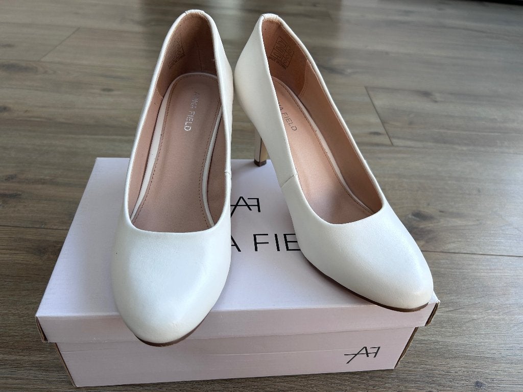 Witte Pumps Anna Field, Wit, Ophalen of Verzenden, Zo goed als nieuw, Pumps