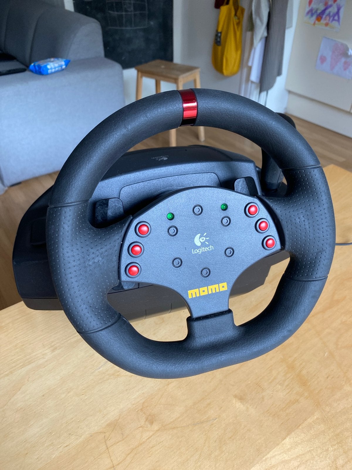 Logitech Momo Racing Force Feedback Stuurwiel + Pedalen, Racestuur, Gebruikt, Force feedback, Ophalen of Verzenden