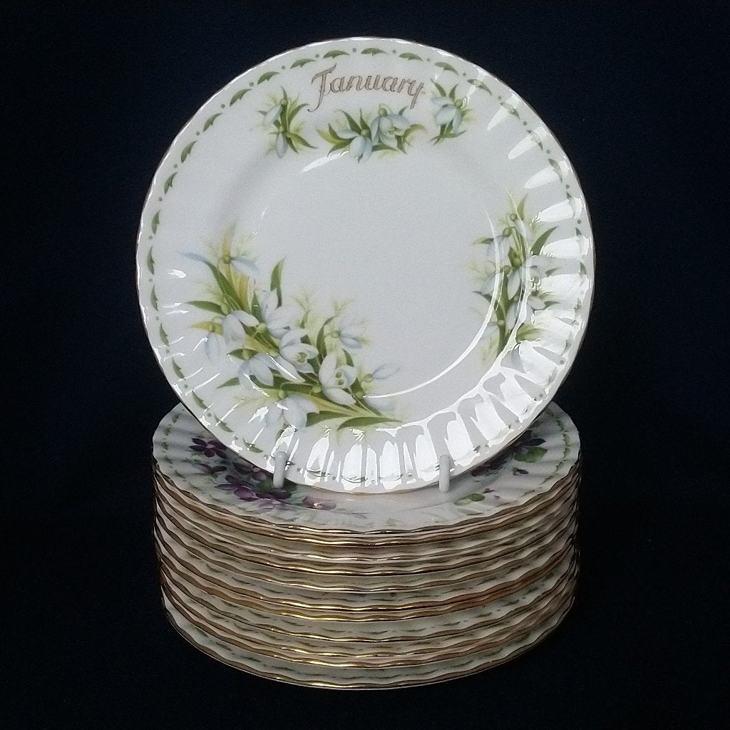 Royal Albert - set van 12 FLOWER OF THE MONTH gebaksbordjes, Ophalen of Verzenden