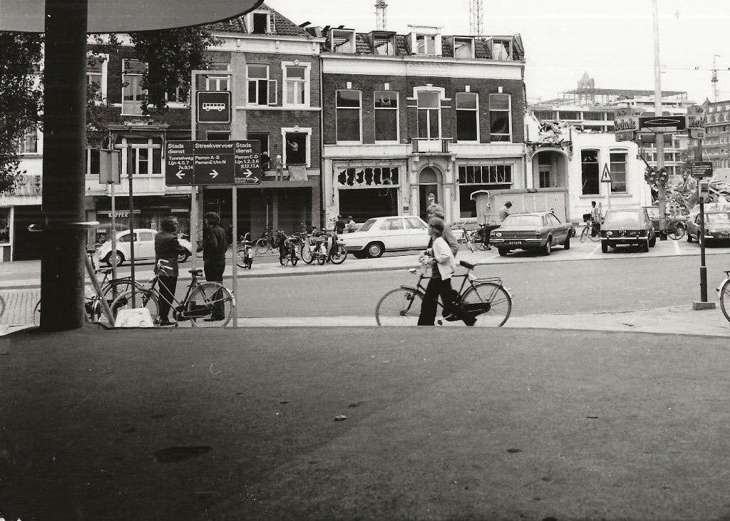 Utrecht Viaduct met borden Streekvervoer en Stadsdienst Foto, Ophalen of Verzenden, Ongelopen, Utrecht