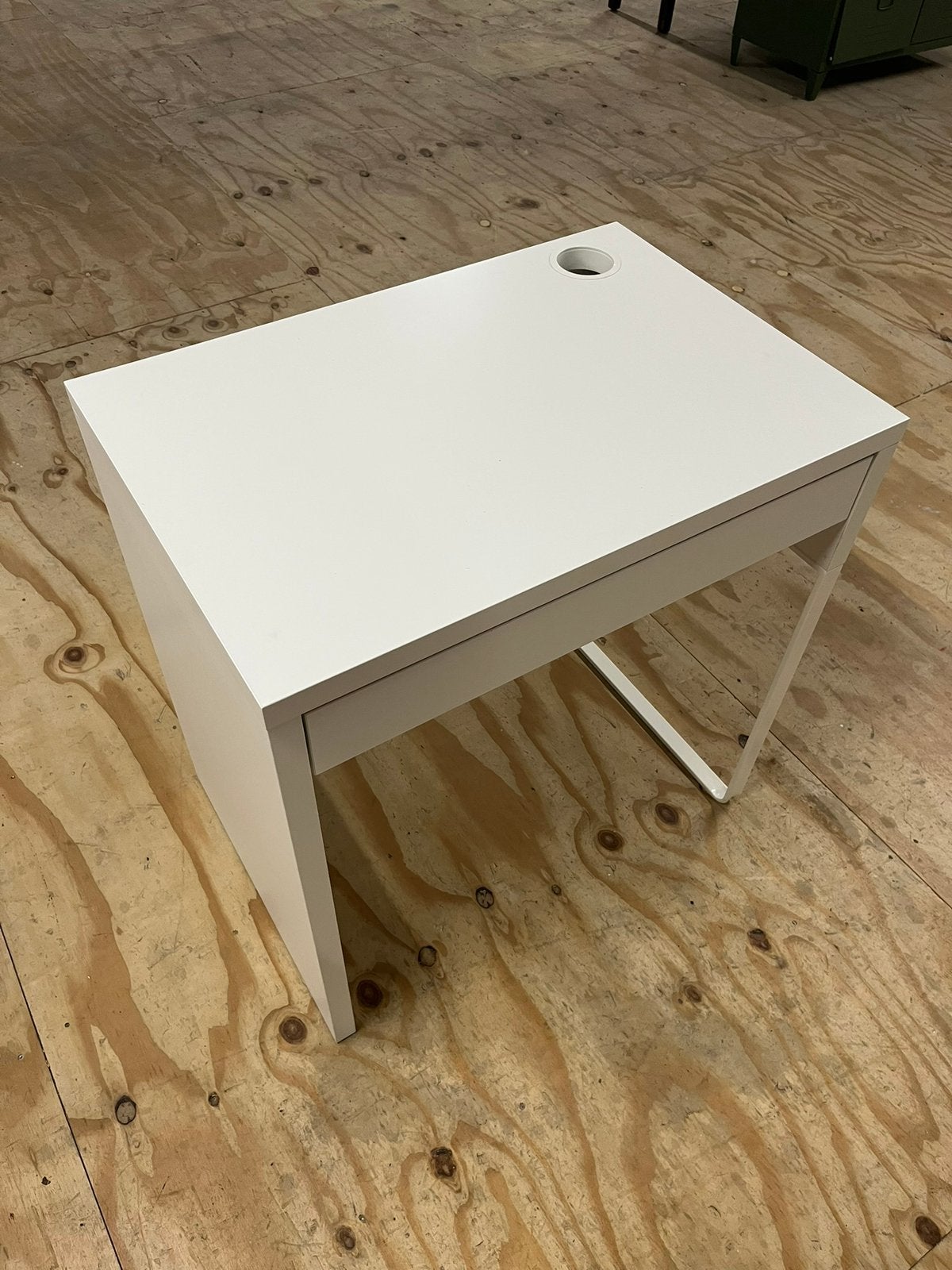 IKEA Micke bureau, Ophalen, Zo goed als nieuw, IKEA, Wit