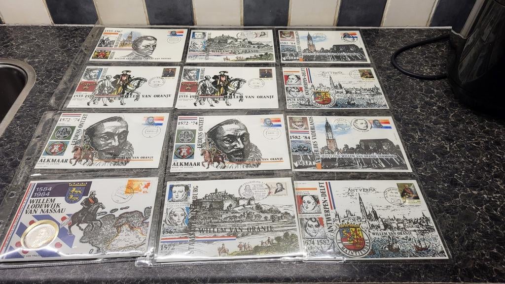Speciale uitgifte: 400 jaar Willem van Oranje postzegel/munt, Ophalen of Verzenden, Koningin Beatrix, Overige waardes, Setje