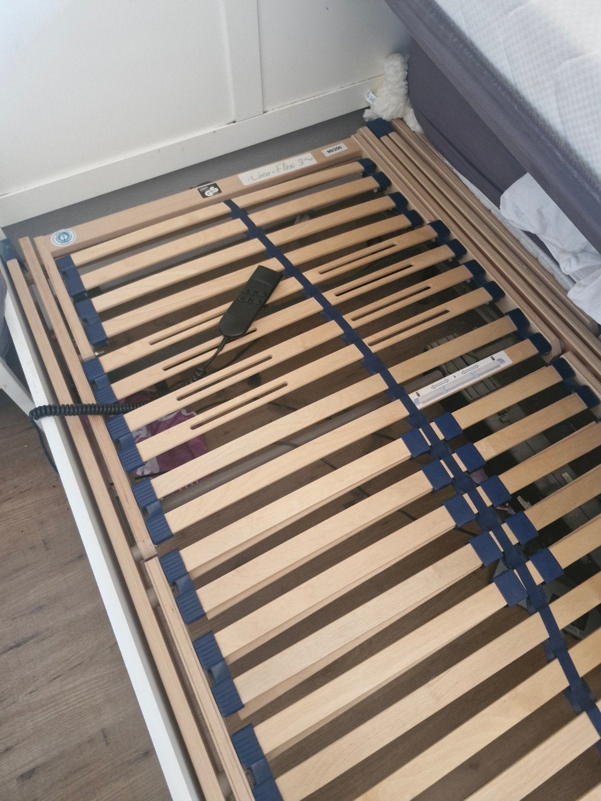 2x Elektrische lattenbodem 90x200 - Zo goed als nieuw, Huis en Inrichting, Slaapkamer | Matrassen en Bedbodems, 90 cm, Tweepersoons