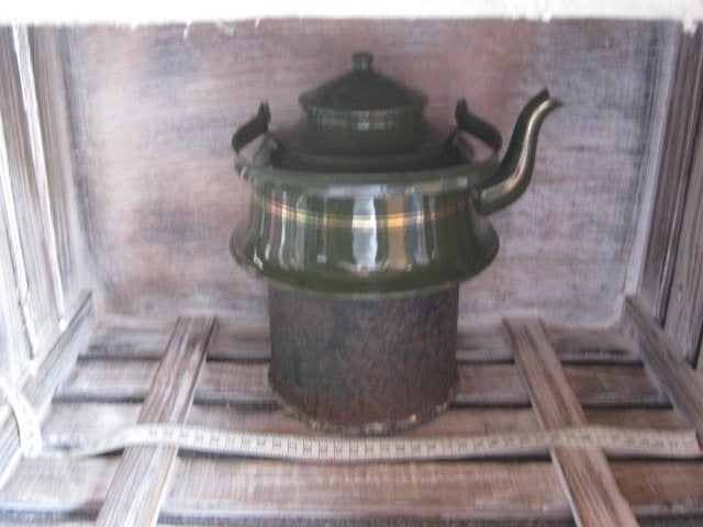 donkergroen emaille zakketel met bies doorsnee 14-18cm, Antiek en Kunst, Antiek | Emaille, Ophalen of Verzenden