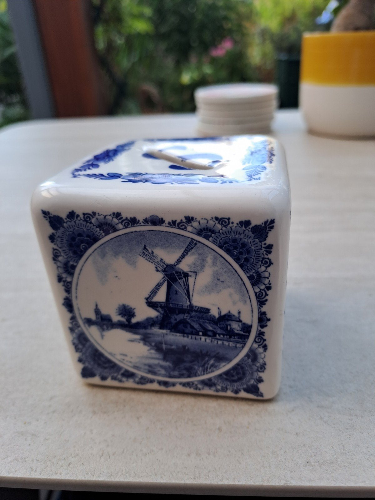 Delfts Blauw spaarpotje met molens en bloemmotief, Ophalen of Verzenden, Gebruikt