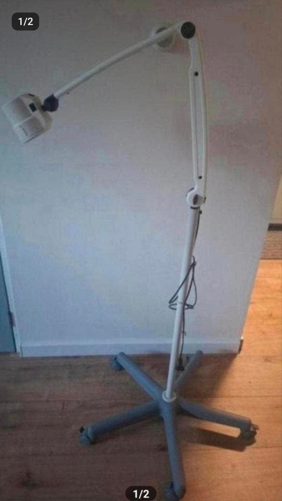 Medische onderzoekslamp op wielen, dimbaar, Metaal, Wit, Overige merken, Gebruikt