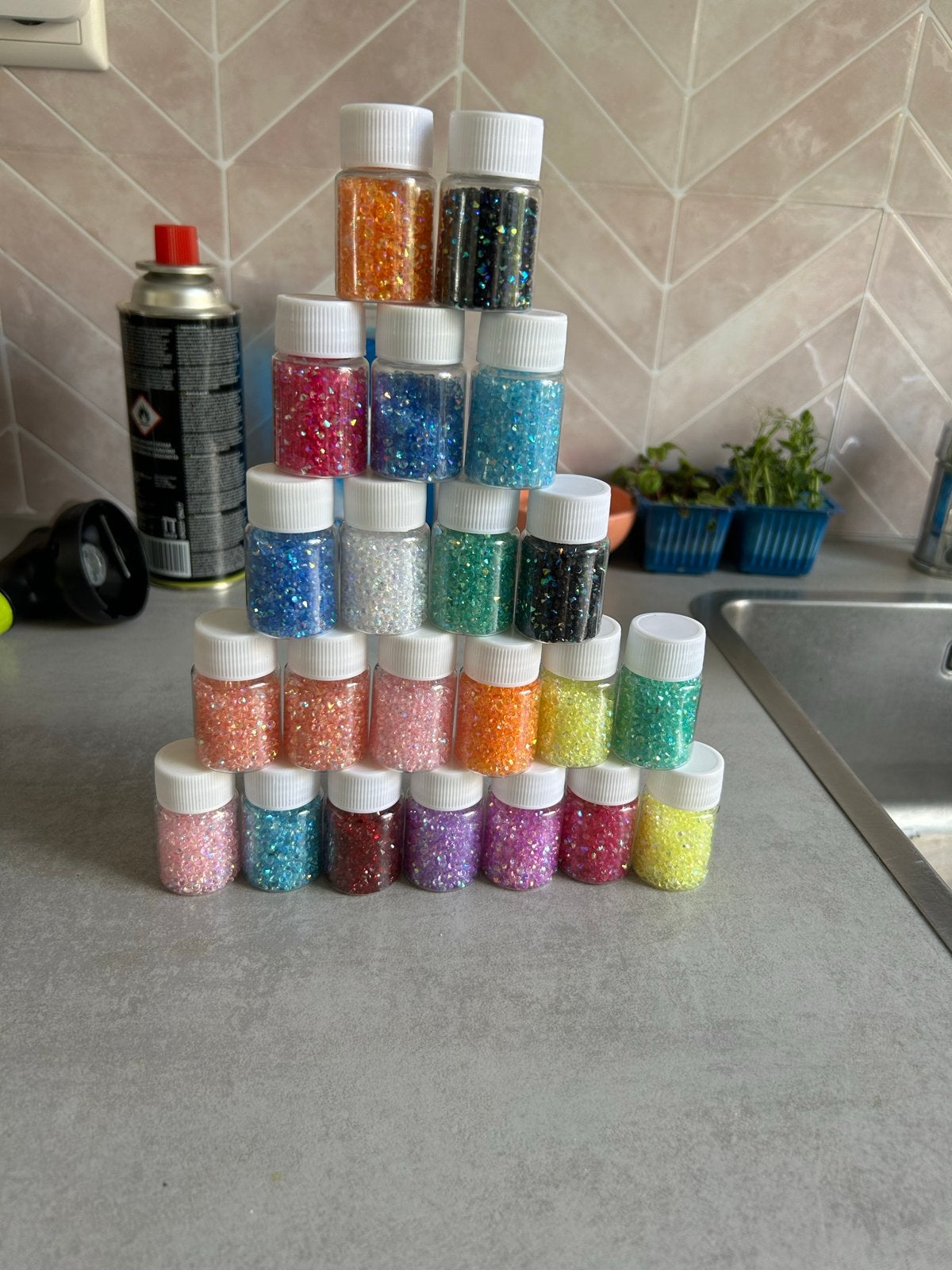 Set van 24 potjes met kleurrijke steentjes, Ophalen of Verzenden, Nieuw