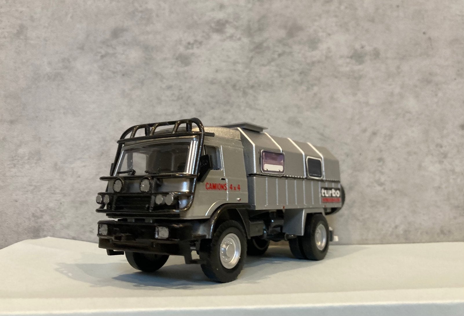 Miniatuur camper, expeditietruck Liaz 4 x 4, Ophalen of Verzenden, Gebruikt, Bus of Vrachtwagen