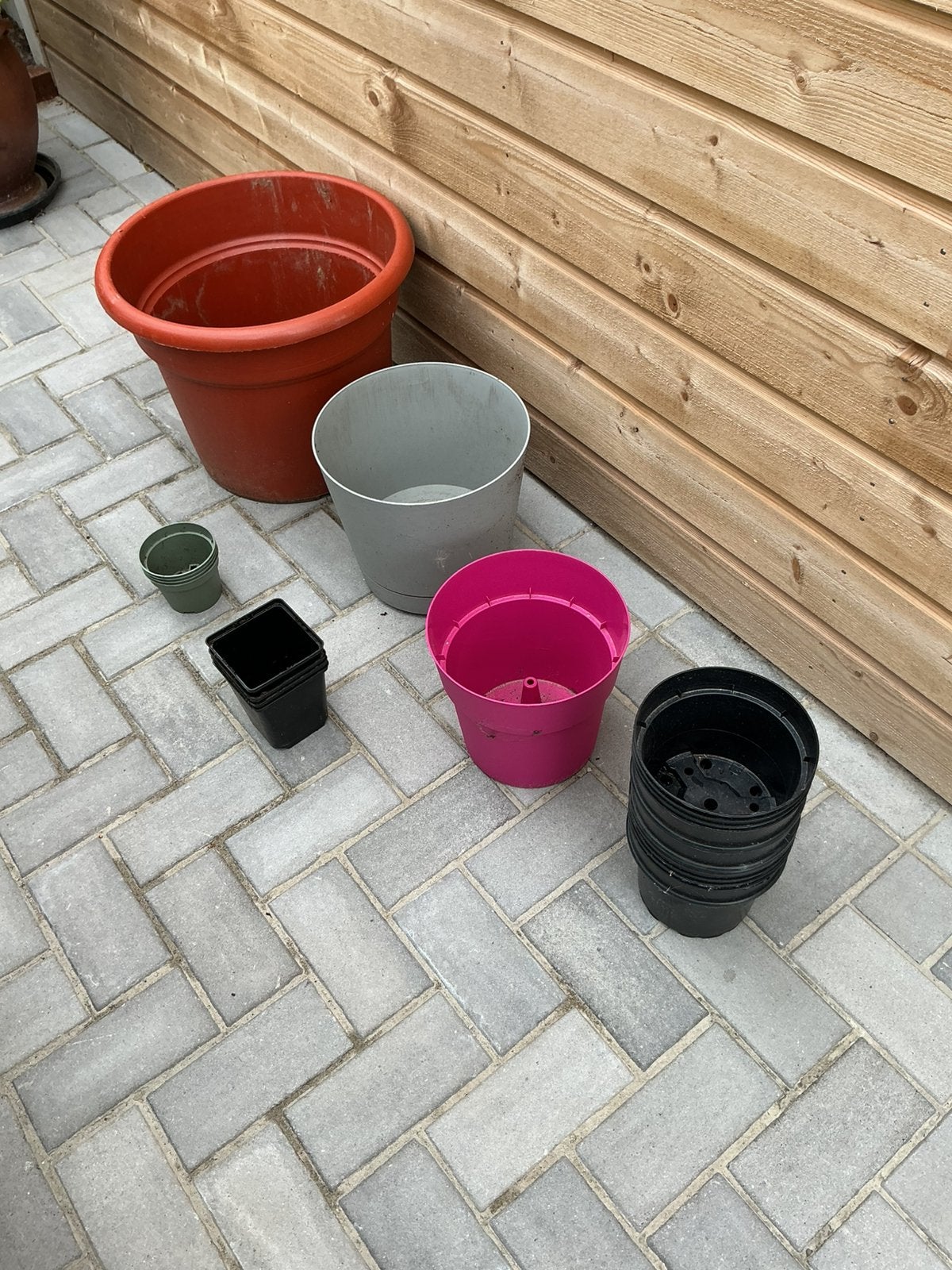 Diverse bloem- en kweekpotten, Tuin en Terras, Ophalen, Kunststof, Minder dan 30 cm, Rond