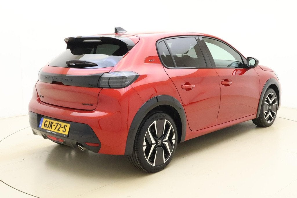 Peugeot 208 1.2 Hybrid 100 e-DCS6 GT Automaat | Leer/alcanta, 1195 kg, Gebruikt, 1199 cc, Leder en Stof