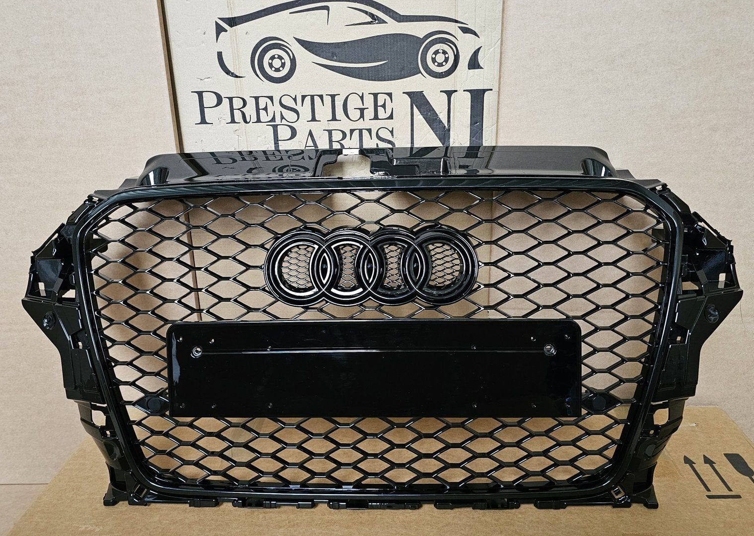 Grill Audi A3 8V RS3 LOOK Grille NIEUW bj.2012-2017, -, Voor, Nieuw, Ophalen of Verzenden