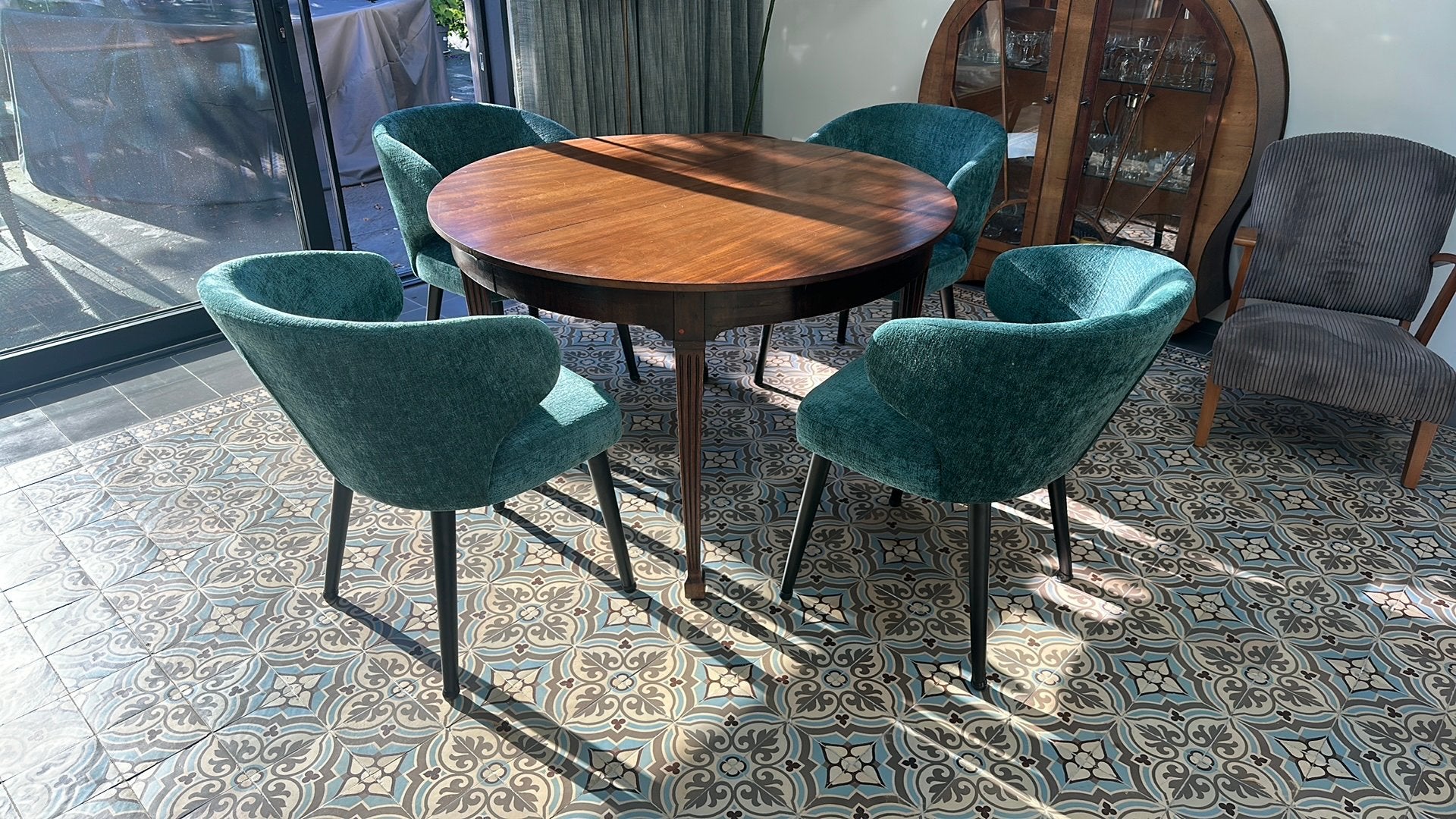 Antieke uitschuifbare tafel met 6 stoelen, Ophalen