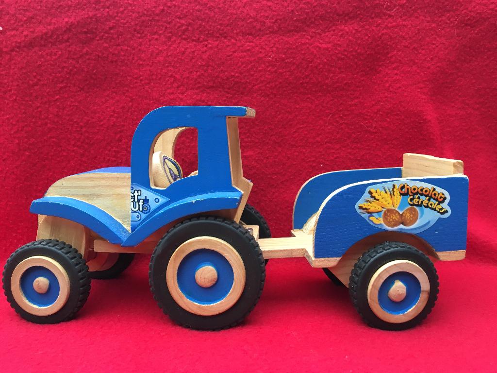 Houten speelgoed tractor (nieuw), Ophalen of Verzenden, Zo goed als nieuw, Duw- of Trekspeelgoed