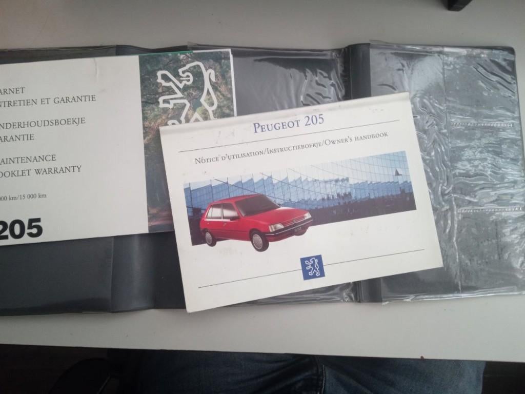 Instructieboekje / handleiding Peugeot 205 uit 1993, Ophalen of Verzenden