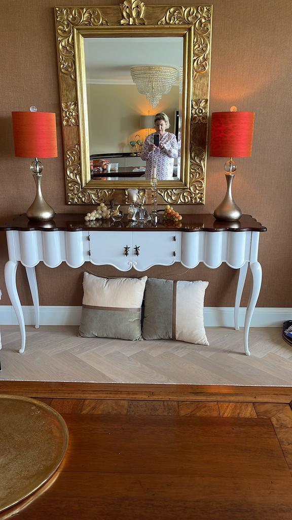 Sidetable voor klassiek of modern interieur !, Ophalen, Zo goed als nieuw