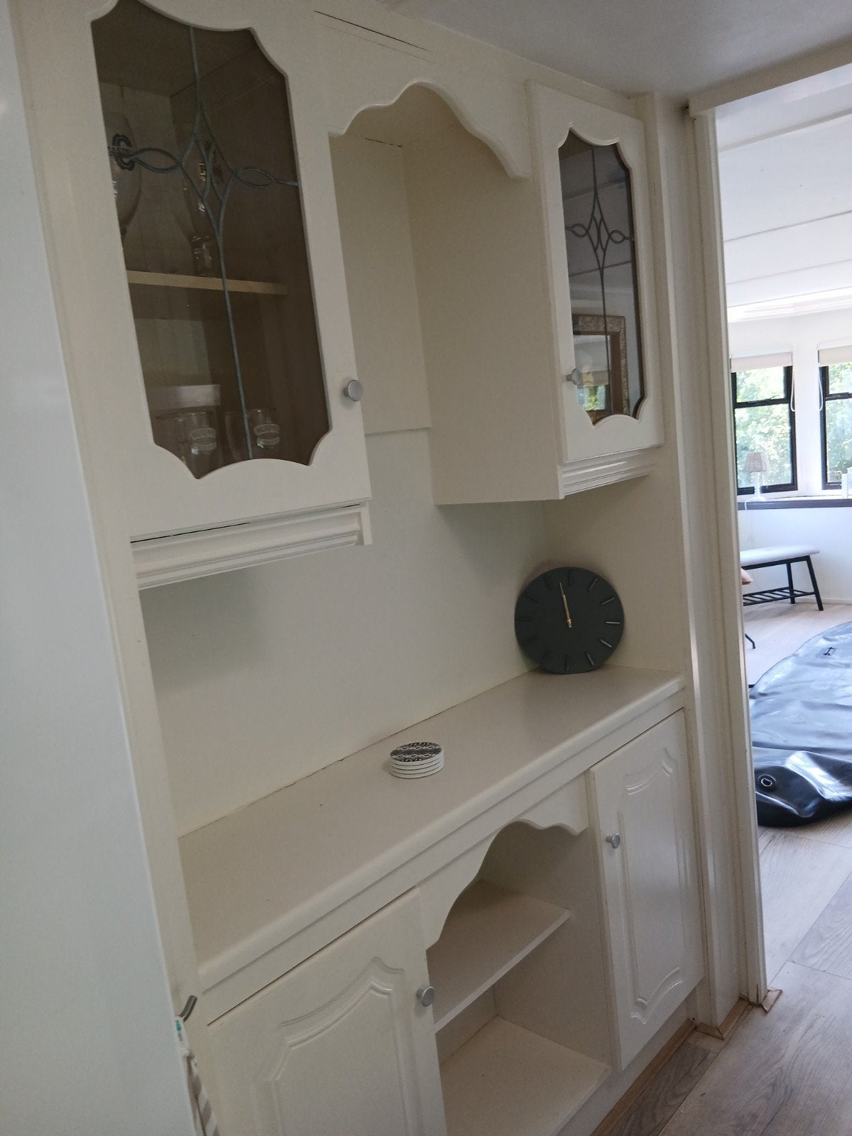 Inrichting caravan keuken bed koelkast witgoed, Ophalen
