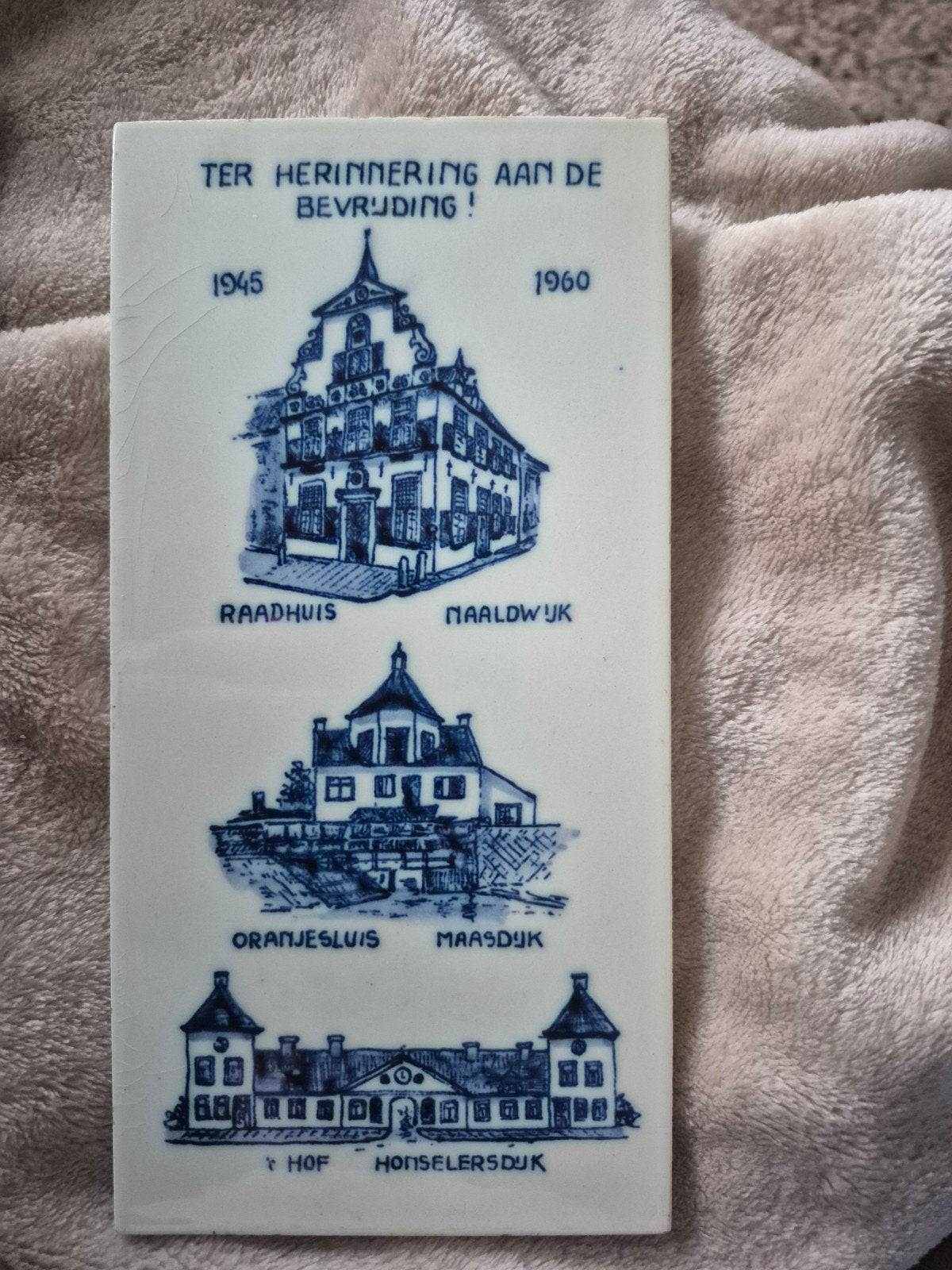 Herinnerings tegel delfts blauw naaldwijk, Ophalen