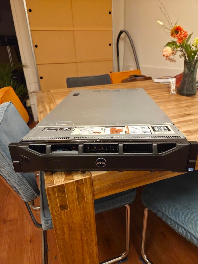 Dell PowerEdge R820 Server - 4x Intel Xeon E5-4620 128GB RAM, Ophalen, Gebruikt, 2 tot 3 Ghz, Hot swappable onderdelen
