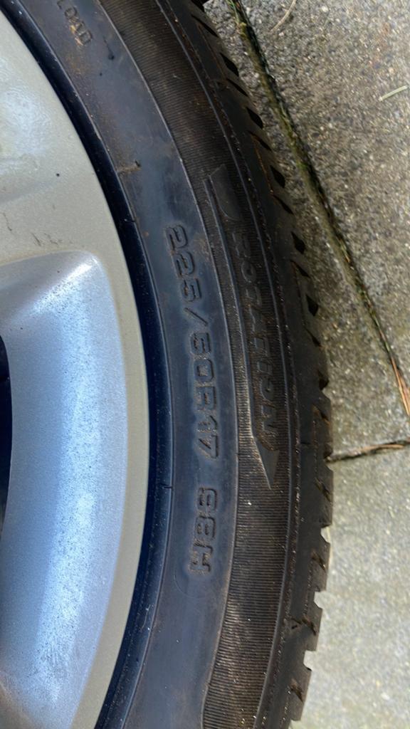 Licht metalen velgen met banden 17inch, Ophalen, Zo goed als nieuw