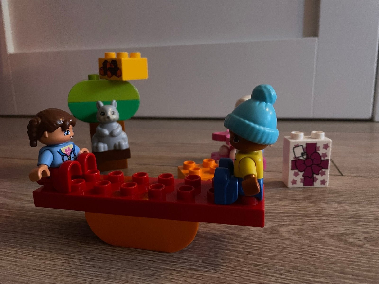 Lego Duplo 10832 - Verjaardagspicknick - compleet, Kinderen en Baby's, Speelgoed | Duplo en Lego, Ophalen of Verzenden, Zo goed als nieuw