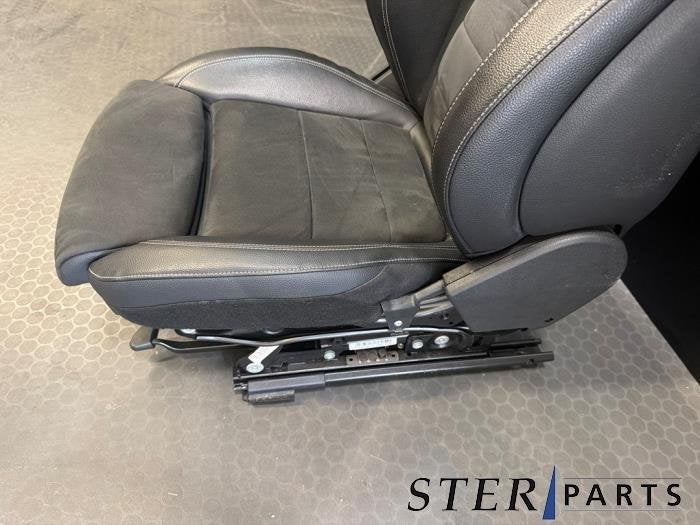 Stoel rechts van een Mercedes E-Klasse, Gebruikt, -, Ophalen of Verzenden, -