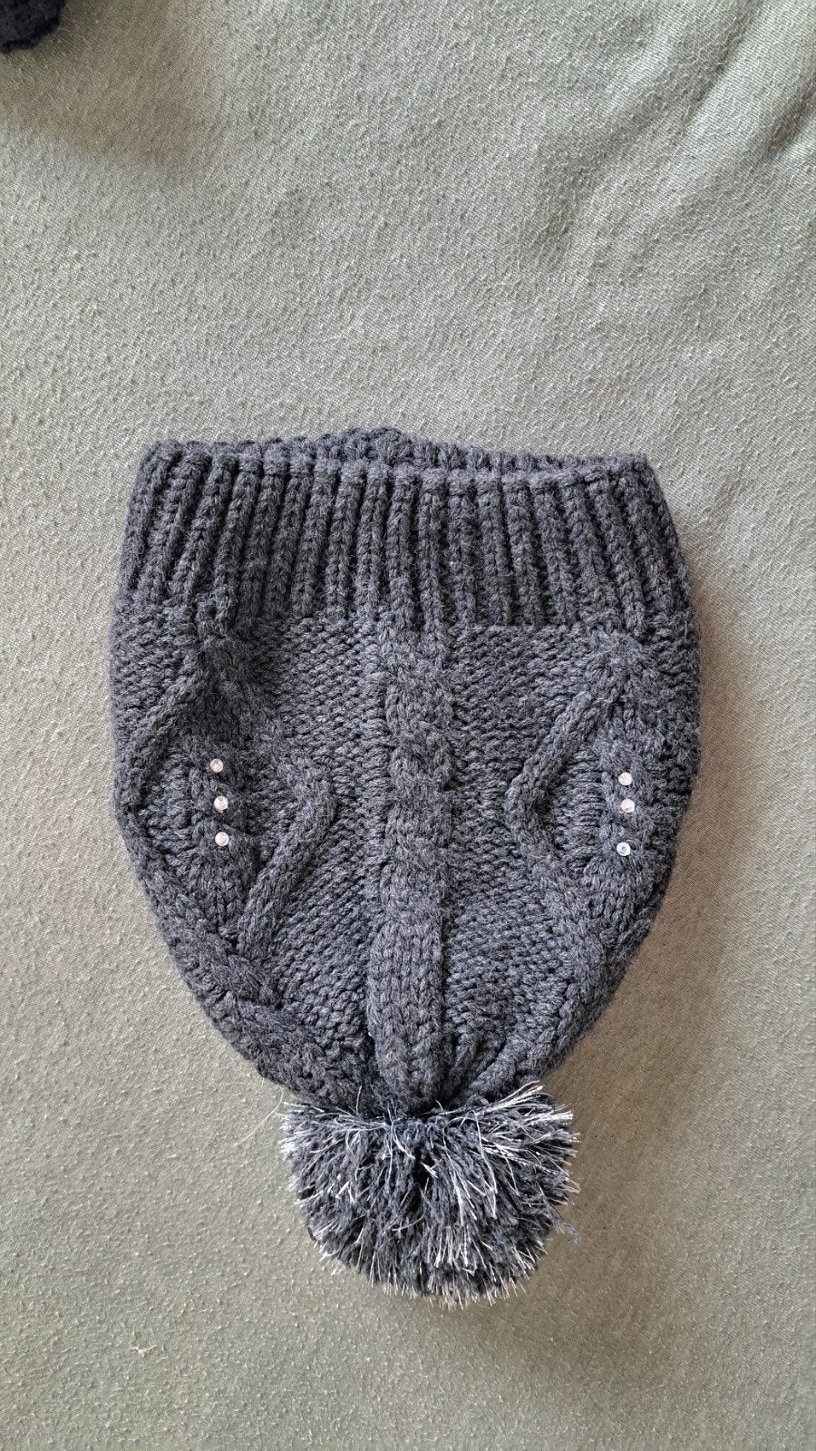 Zara gebreide muts met pompon en parels, Kleding | Dames, Verzenden, Hoed, Zara, One size fits all