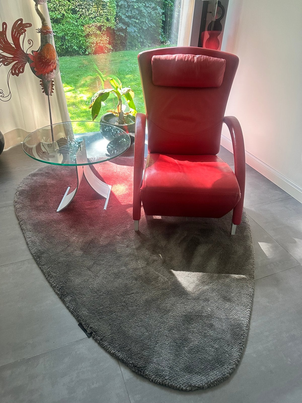 Set Rolf Benz Fauteuil met voetenbank en glazen salontafel, Huis en Inrichting, Stoelen, Ophalen, Gebruikt, Leer, Eén