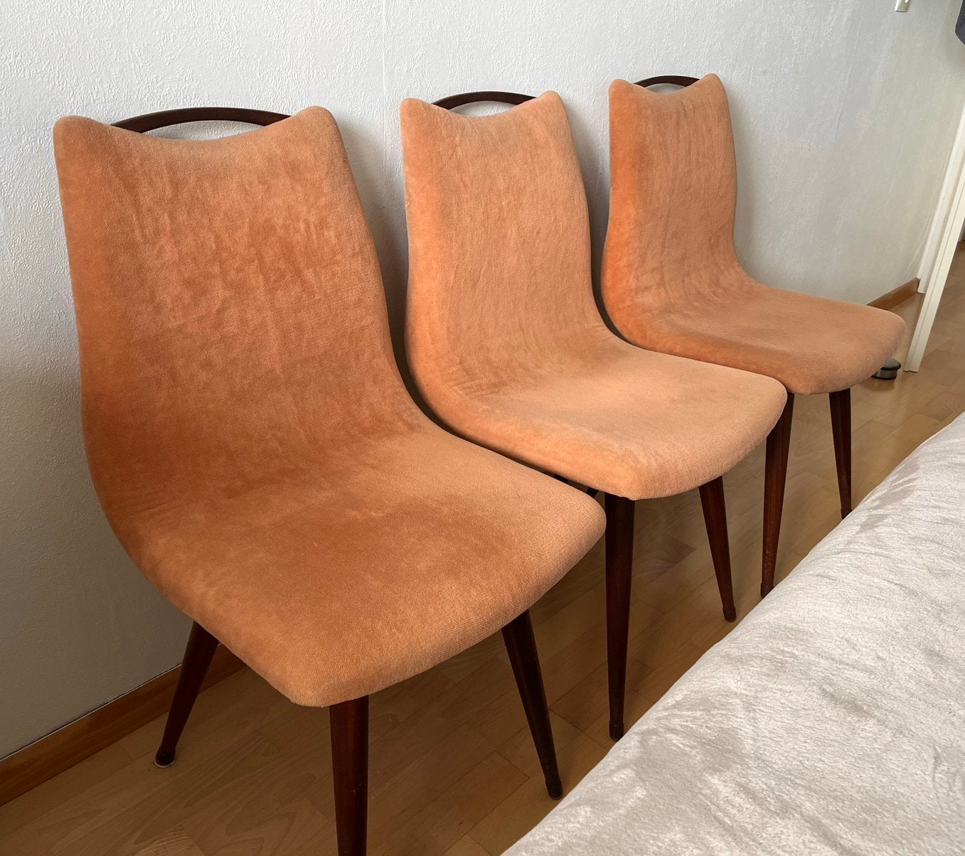 4 vintage eetkamerstoelen jaren ’60 | massief houten poten, Ophalen, Gebruikt, Overige kleuren, Vier
