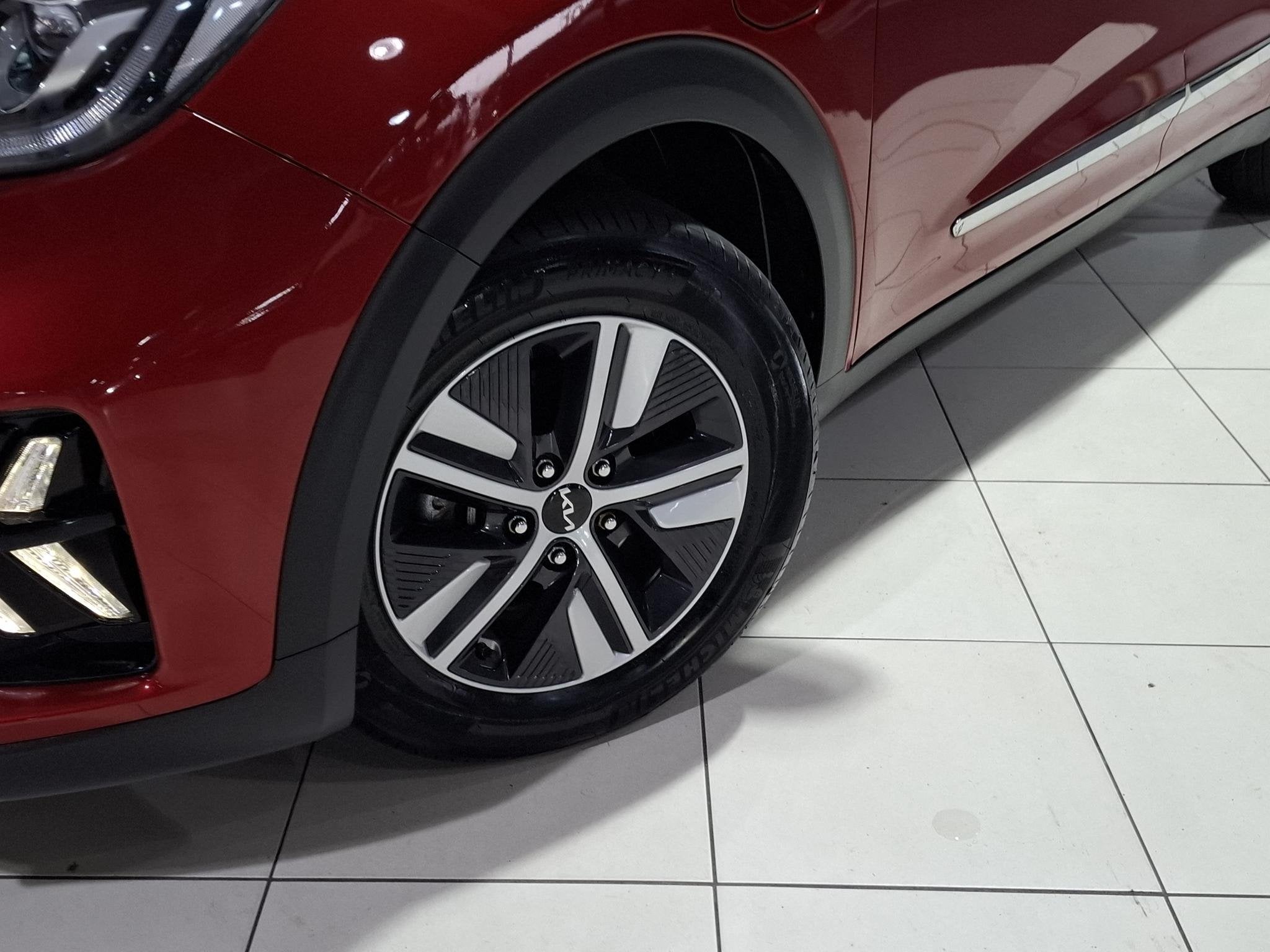 Kia Niro 1.6 GDi PHEV DynamicPlusLine Stoel en Stuur verwarm, Auto's, Verwarmde buitenspiegels, Gebruikt, 71 km/l, SUV of Terreinwagen