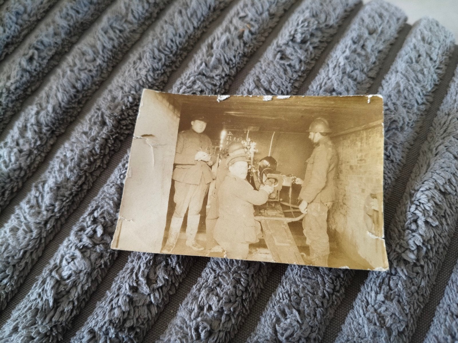 Zeldzame historische foto van soldaten met geschut WOI, Gebruikt, Foto, Ophalen of Verzenden, Voor 1940