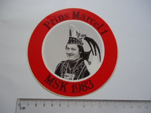 sticker 83 Carnaval MSK Prins Marcel Gheeraert belgie Mesen, Verzamelen, Verzenden, Zo goed als nieuw
