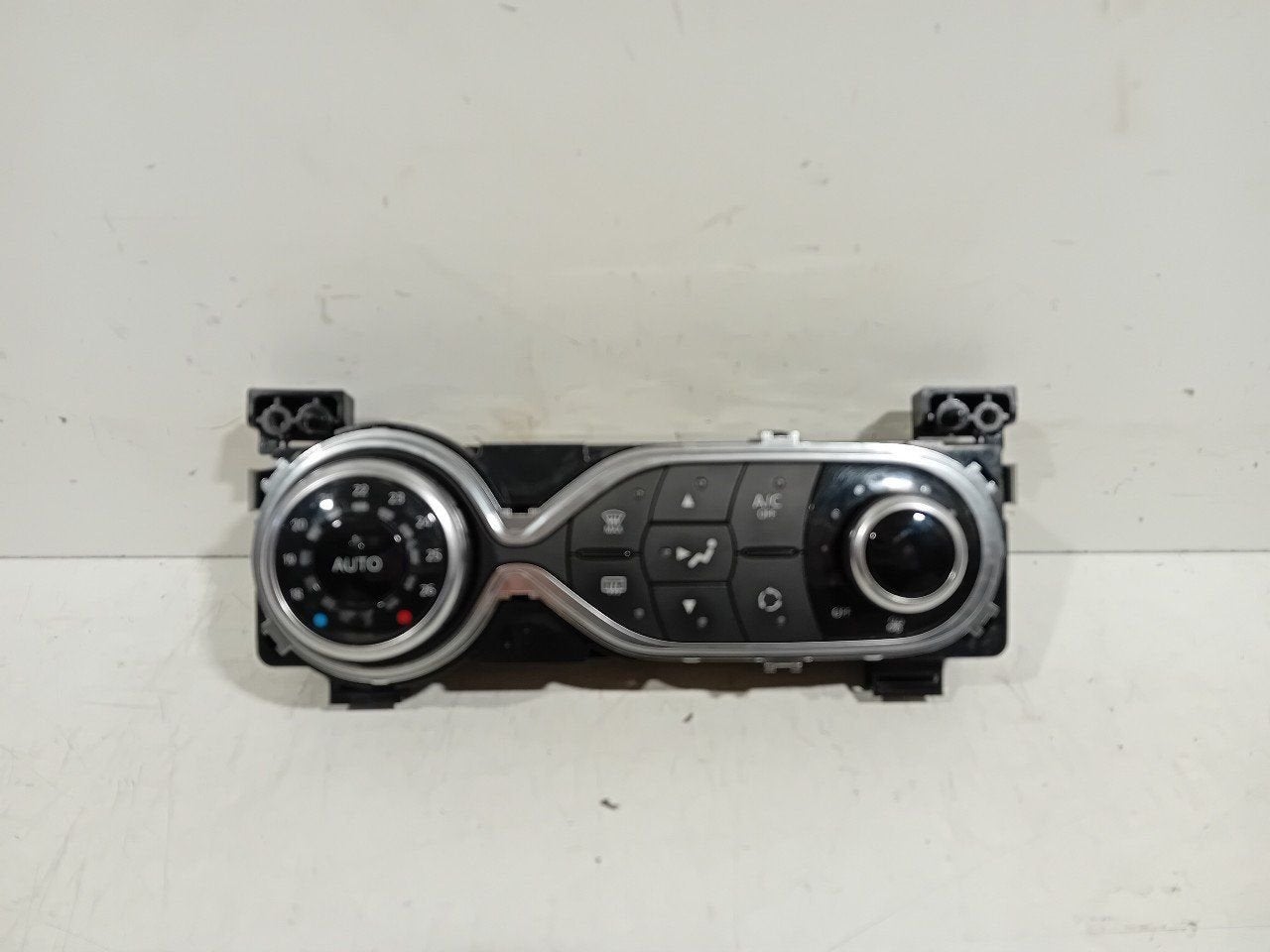 Bedieningspaneel kachel Renault Twingo, Onderdelen@venauto.nl, Van der Ven Autorecycling B.V., Gebruikt, Ettenseweg 76, 4706 PB Roosendaal, The Netherlands