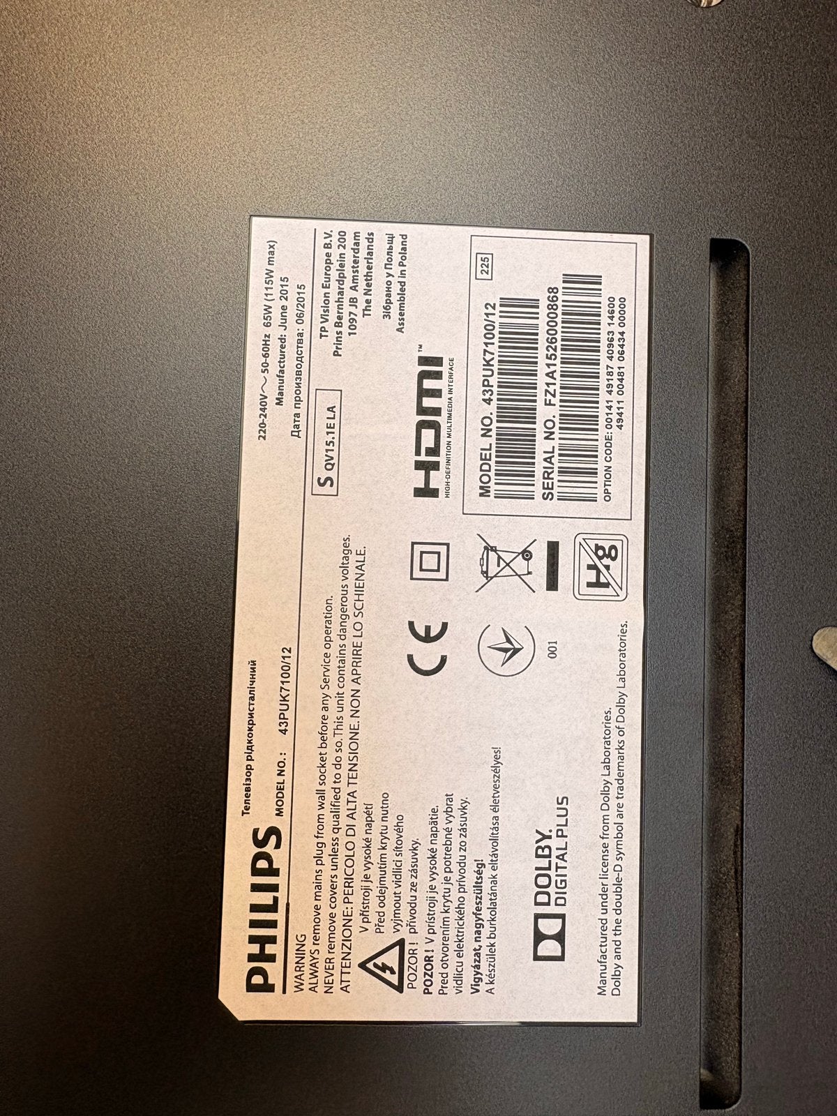 Foto 3 van Philips Ambilight 43 inch Smart TV 43PUK7100/12 - Zo goed al