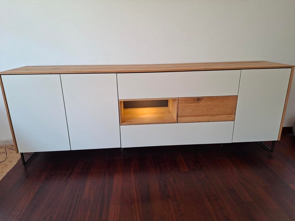 Xooon dressoir Lindfield - 240cm, Huis en Inrichting, Kasten | Dressoirs, Ophalen, 25 tot 50 cm, 200 cm of meer