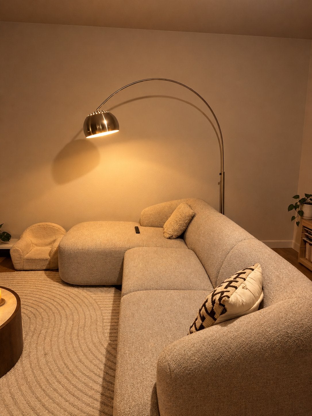 Moderne booglamp - Staande lamp met metalen kap, Ophalen, Zo goed als nieuw, Metaal, 150 tot 200 cm