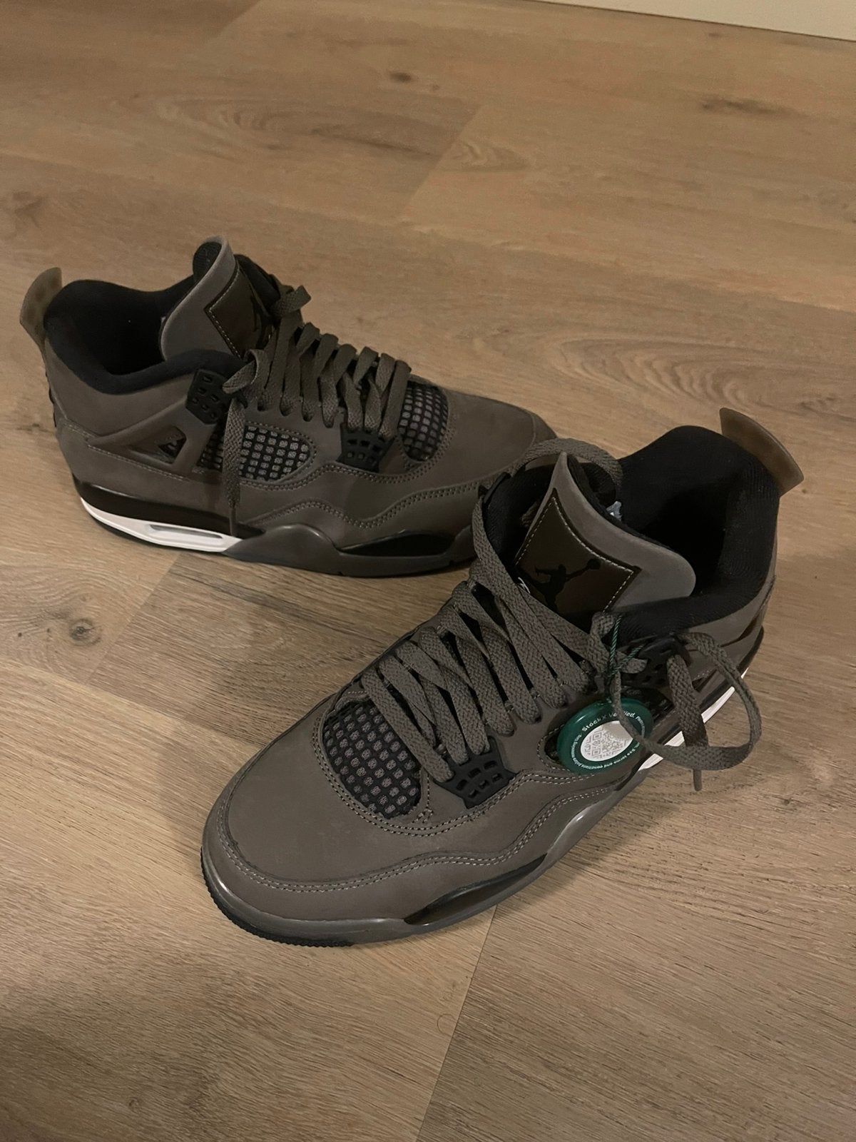 Jordan 4 RETRO Size 41.5, Ophalen of Verzenden, Zo goed als nieuw