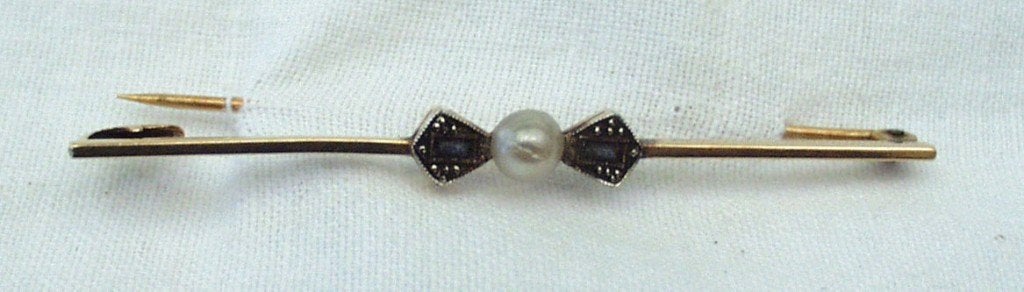 Art deco broche speld goud 18kt parel saffier., Ophalen of Verzenden, Goud, Ring, Met edelsteen