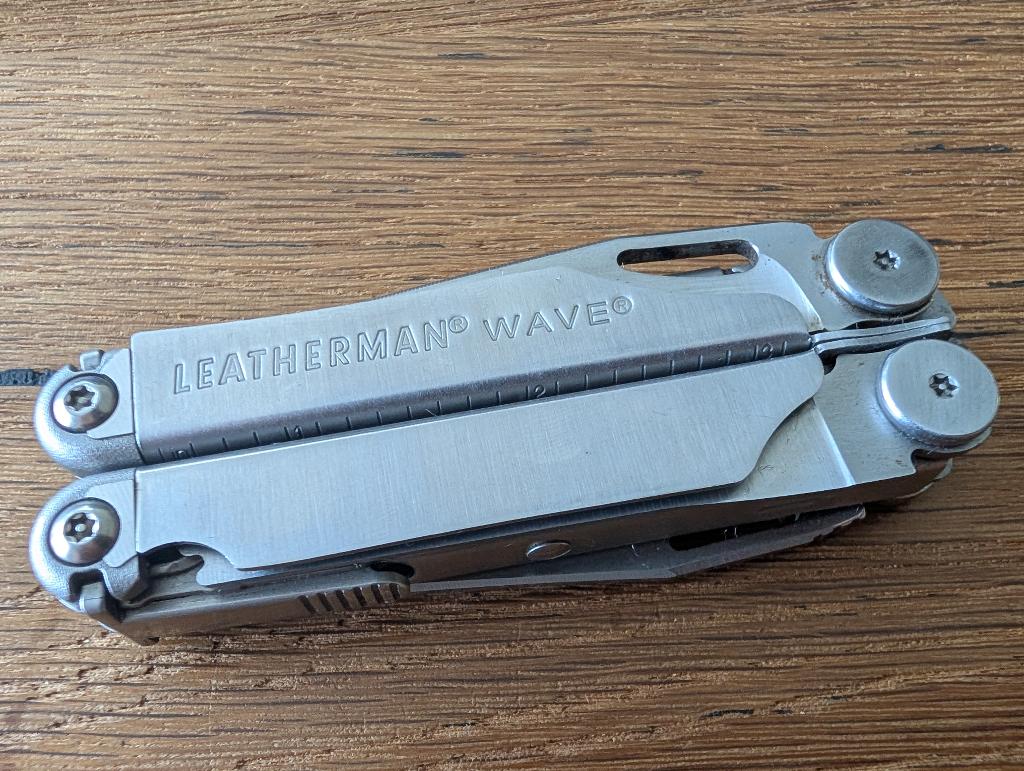 Leatherman wave multitool, Caravans en Kamperen, Kampeergereedschap, Zo goed als nieuw, Ophalen of Verzenden
