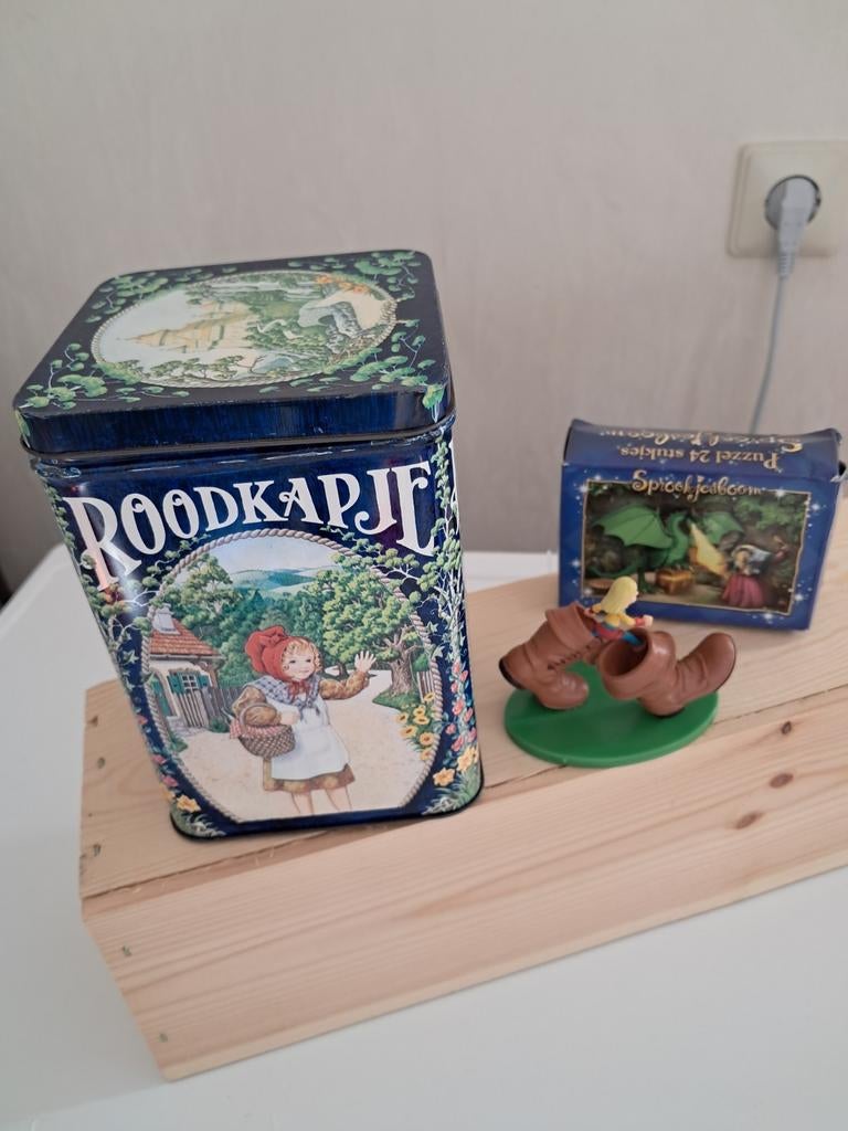 Efteling vintage blik Roodkapje met Duimpje puzzel en klei, Ophalen of Verzenden